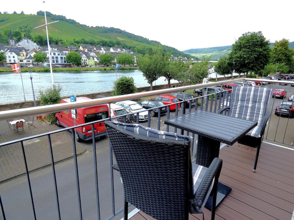 Ferienhaus Moselpromenade Zell an der Mosel Exterior photo